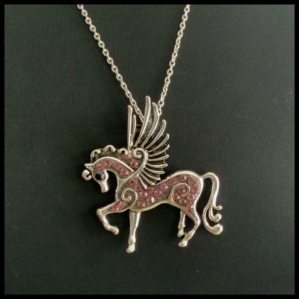 🆕 ✅ PEGASUS NECKLACE. SILVER/PINK CRYSTALS